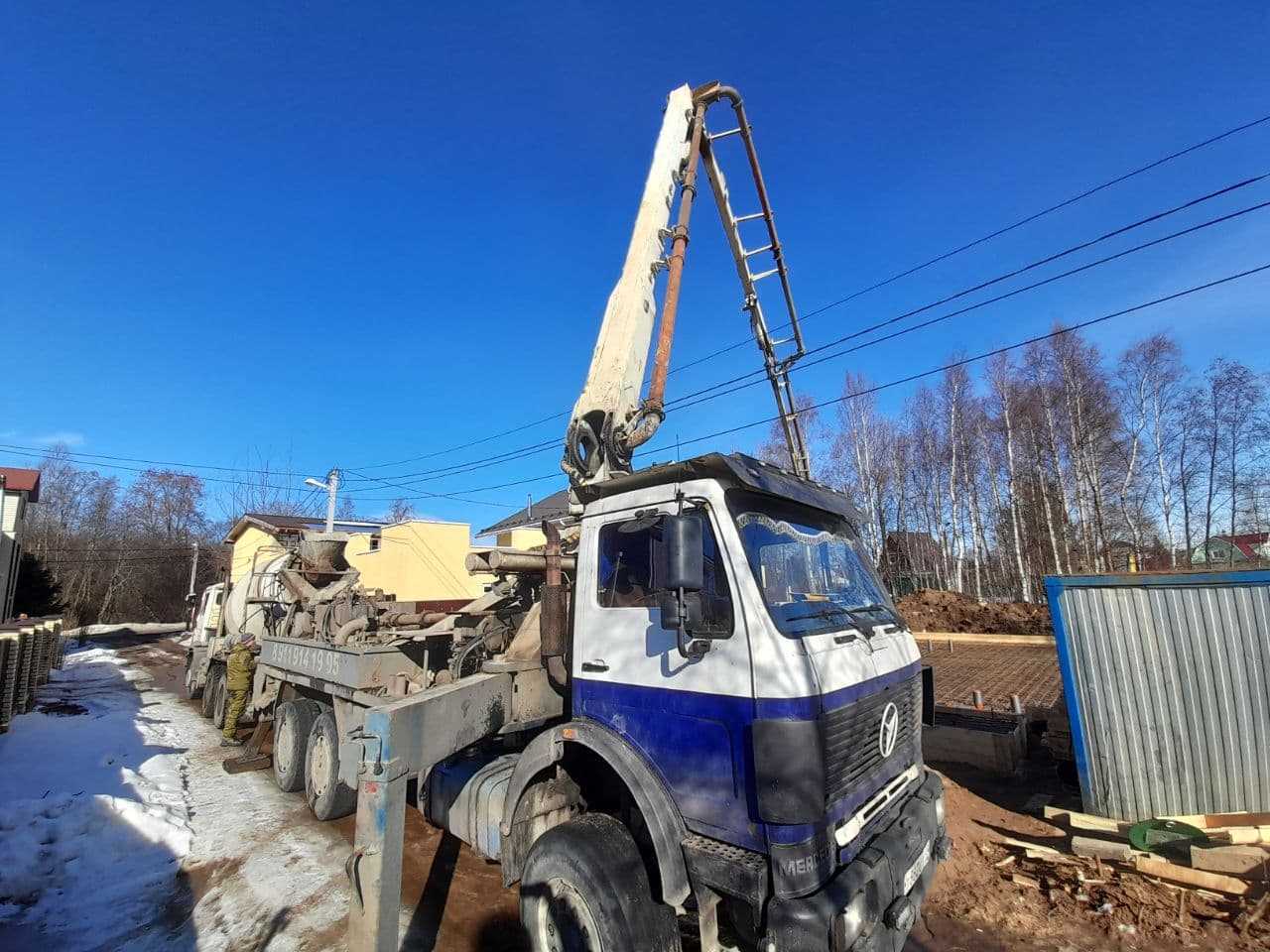 Заливка бетона дома